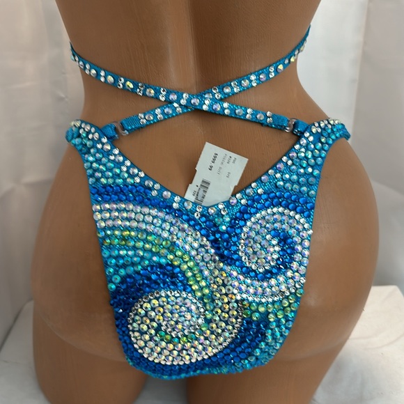 Turquoise hologram competition, figure posing suit, handmade, premade size 36B - Picture 7 of 14